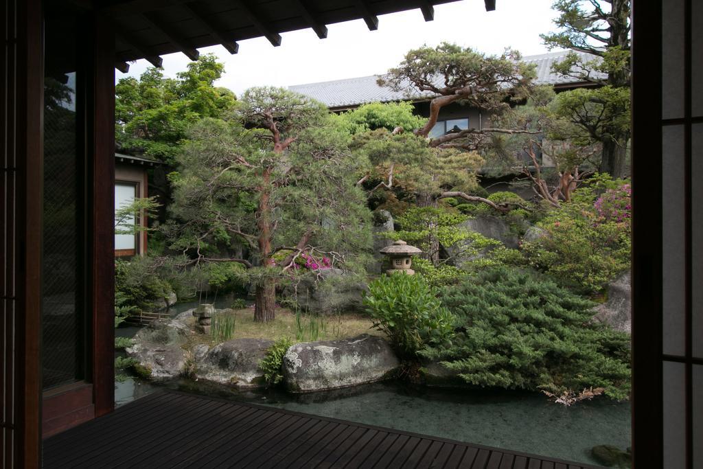 Hotel Beautiful Japanese Garden Kagetsu Fuefuki Esterno foto