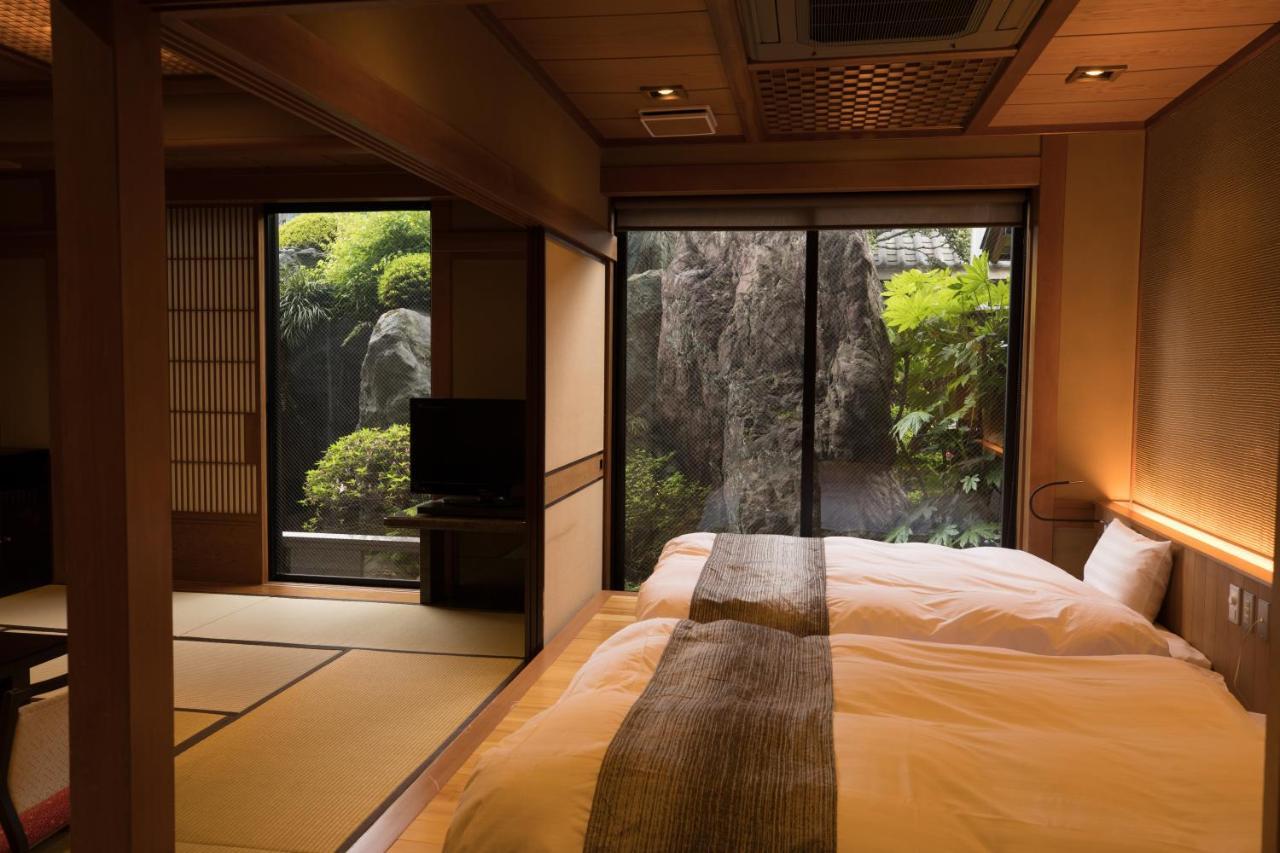 Hotel Beautiful Japanese Garden Kagetsu Fuefuki Esterno foto