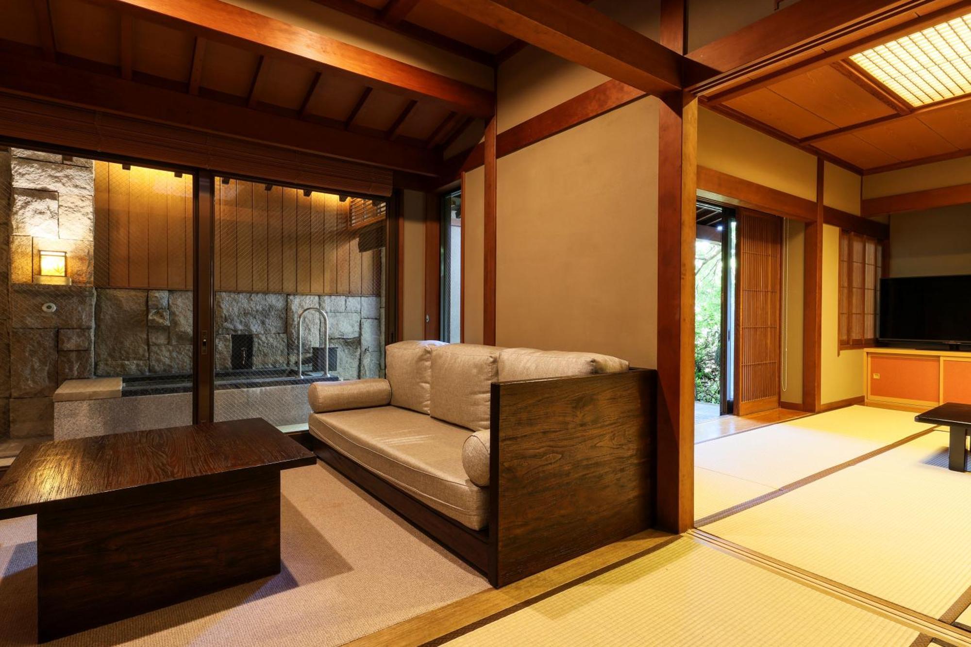 Hotel Beautiful Japanese Garden Kagetsu Fuefuki Esterno foto